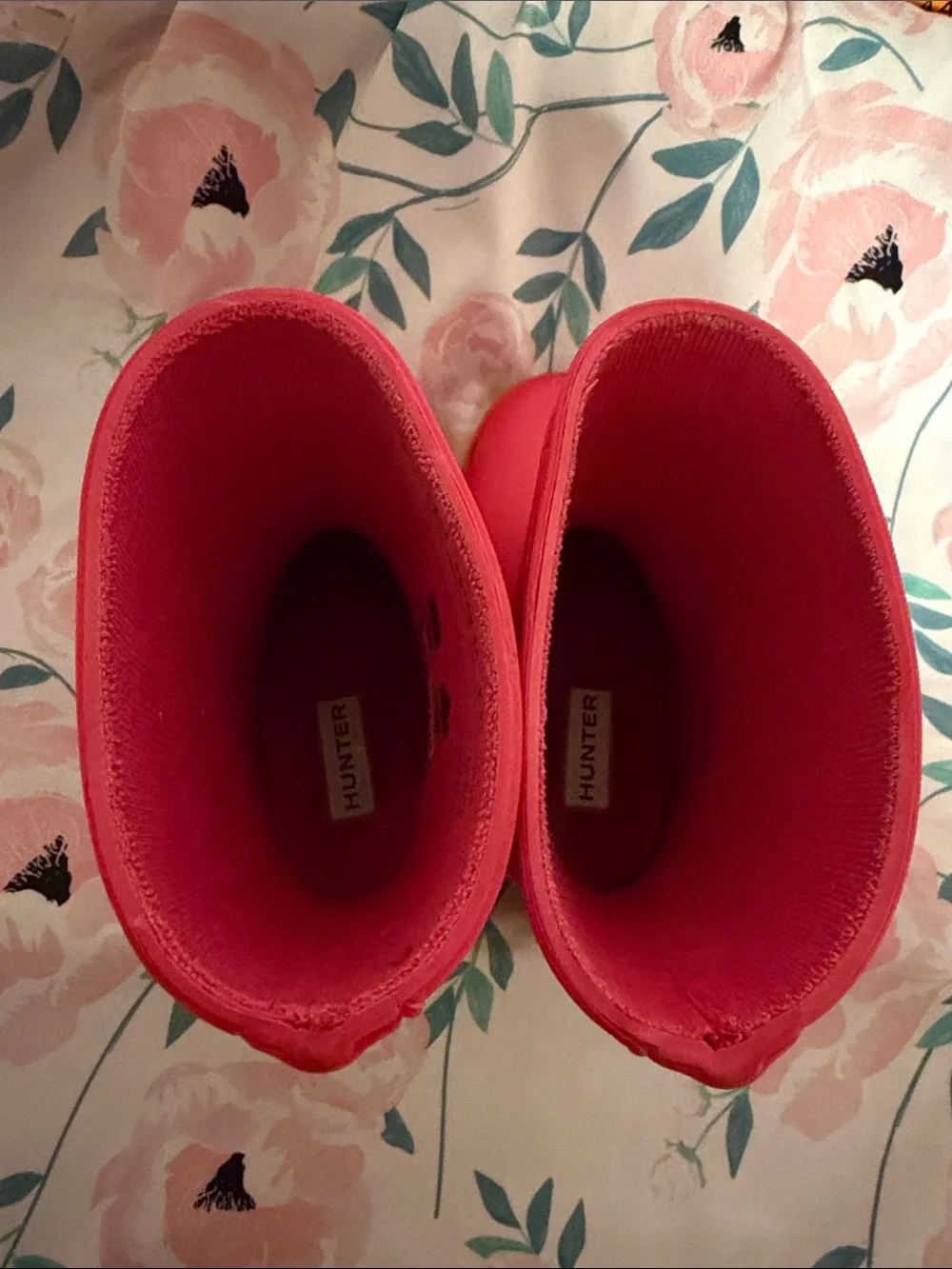 Hunter Children's Bright Pink Rubber Rain Boots